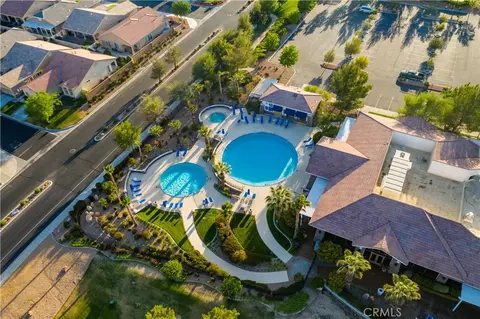 View/Area - 19441 Royal Oaks, Apple Valley, CA 92308 photo 6 of 8
