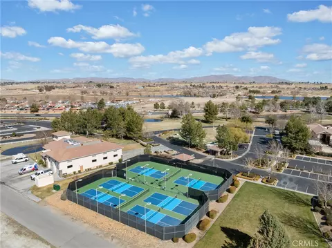 View/Area - 19441 Royal Oaks, Apple Valley, CA 92308 photo 3 of 8