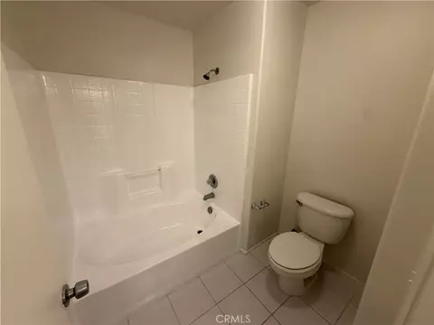 Bath - 33551 Winston Way #B, Temecula, CA 92592 photo 8 of 9