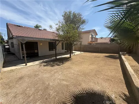 Exterior - 1910 Summertree Dr, Perris, CA 92571 photo 7 of 10