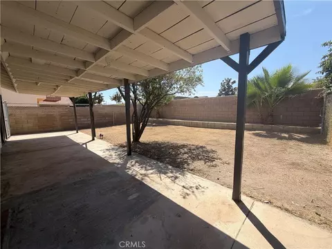 Exterior - 1910 Summertree Dr, Perris, CA 92571 photo 8 of 10