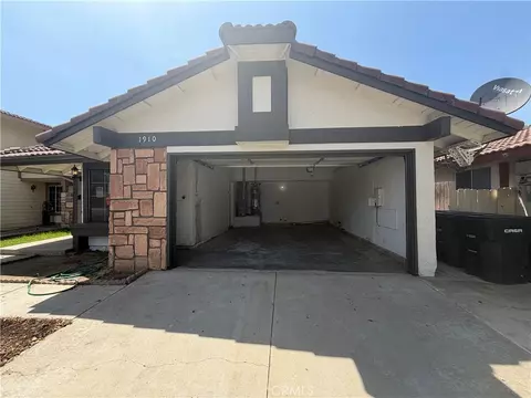 Exterior - 1910 Summertree Dr, Perris, CA 92571 photo 10 of 10
