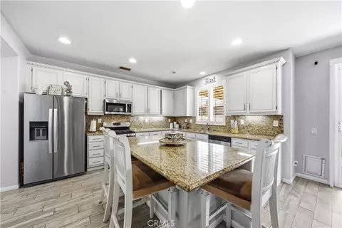 Kitchen - 36426 50th E, Palmdale, CA 93552 photo 3 of 5