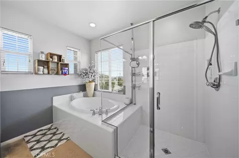 Bath - 36426 50th E, Palmdale, CA 93552 photo 3 of 3
