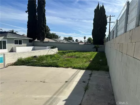 Exterior - 114 S Acacia, Rialto, CA 92376 photo 10 of 11