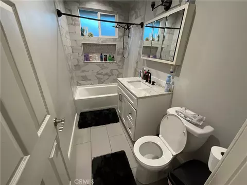 Bath - 114 S Acacia, Rialto, CA 92376 photo 1 of 2