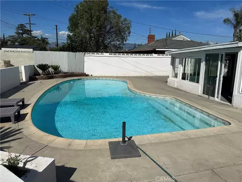 Exterior - 114 S Acacia, Rialto, CA 92376 photo 2 of 11