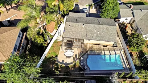 View/Area - 227 Oak Pl, Brea, CA 92821 photo 3 of 5