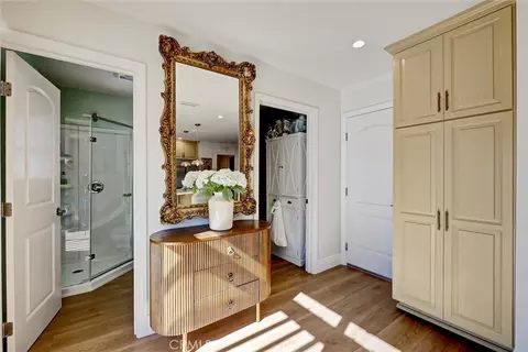 Entry Way - 227 Oak Pl, Brea, CA 92821 photo 1 of 2
