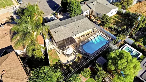 View/Area - 227 Oak Pl, Brea, CA 92821 photo 4 of 5