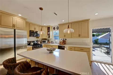 Kitchen - 227 Oak Pl, Brea, CA 92821 photo 4 of 7