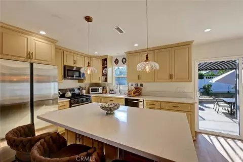 Kitchen - 227 Oak Pl, Brea, CA 92821 photo 4 of 7