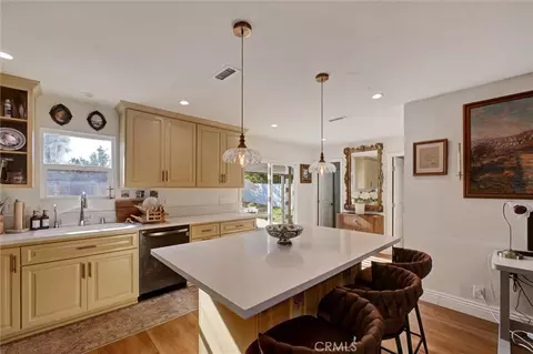 Kitchen - 227 Oak Pl, Brea, CA 92821 photo 6 of 7