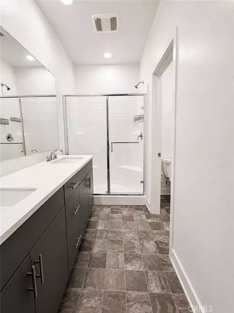 Bath - 2150 Willow Wisp, Upland, CA 91786 photo 4 of 6