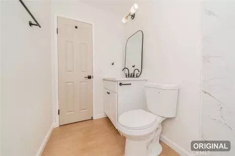 Bath - 4865 Emerson St, Riverside, CA 92504 photo 5 of 6