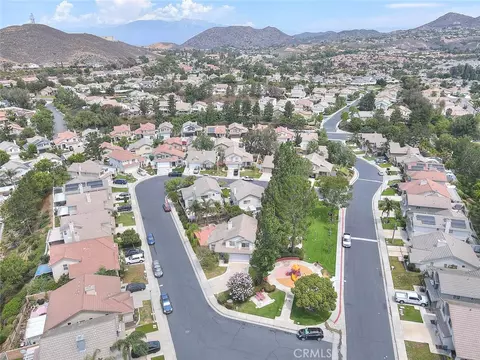 View/Area - 523 Towergrove, Corona, CA 92879 photo 6 of 8