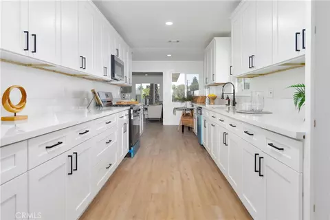 Entry Way - 310 E Mariposa, Rialto, CA 92376 photo 2 of 3