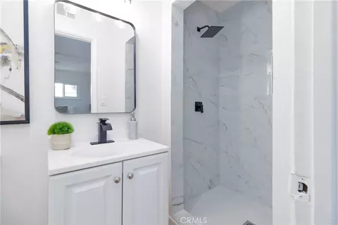 Bath - 310 E Mariposa, Rialto, CA 92376 photo 3 of 3