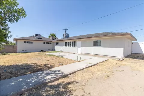 Exterior - 310 E Mariposa, Rialto, CA 92376 photo 4 of 4