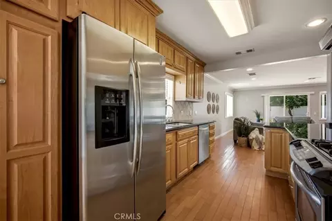 Kitchen - 1175 Valley Vw, Pasadena, CA 91107 photo 1 of 3