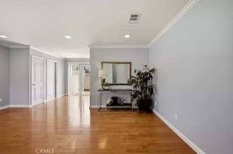 Living - 1175 Valley Vw, Pasadena, CA 91107 photo 1 of 11