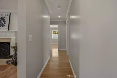 Entry Way - 1175 Valley Vw, Pasadena, CA 91107 photo 4 of 4