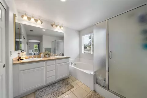 Bath - 13102 Melon Ave, Chino, CA 91710 photo 2 of 3