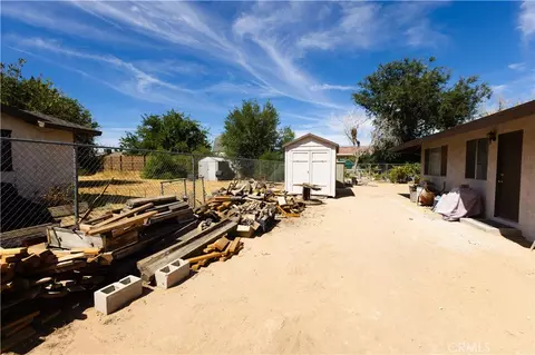 Exterior - 14078 Choco, Apple Valley, CA 92307 photo 3 of 7
