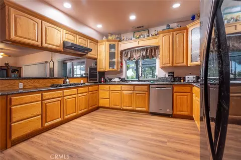Kitchen - 1220 Smoke Tree, Pinon Hills, CA 92372 photo 2 of 3