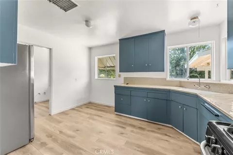 Entry Way - 237 W Van Koevering St, Rialto, CA 92376 photo 1 of 3
