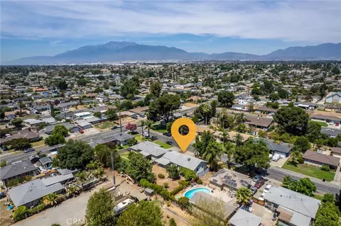 View/Area - 237 W Van Koevering St, Rialto, CA 92376 photo 3 of 6