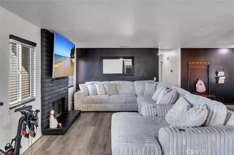 Living - 21011 Valencia, Apple Valley, CA 92308 photo 1 of 1
