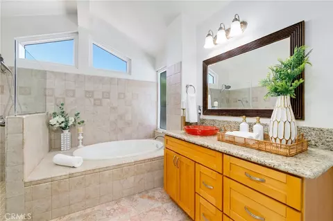 Bath - 625 N Pacer Ct, Walnut, CA 91789 photo 2 of 5