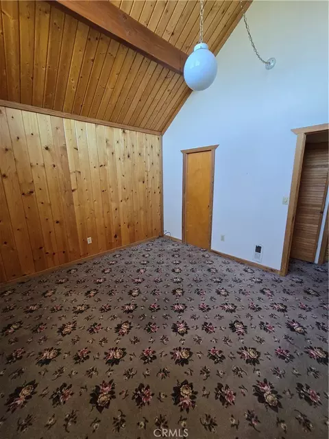 Bedroom - 33460 Lakeview Dr, Running Springs, CA 92382 photo 4 of 4