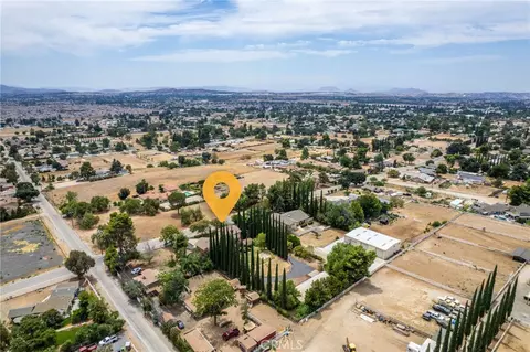 View/Area - 40462 Dutton St, Beaumont, CA 92223 photo 4 of 5