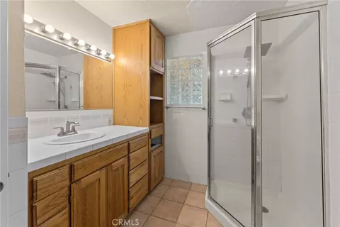 Bath - 40462 Dutton St, Beaumont, CA 92223 photo 2 of 3