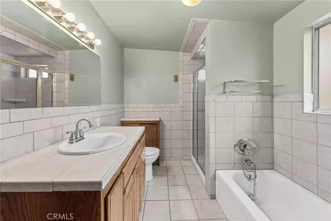 Bath - 40462 Dutton St, Beaumont, CA 92223 photo 3 of 3