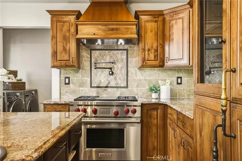 Kitchen - 155 Malcolm Dr, Pasadena, CA 91105 photo 5 of 11