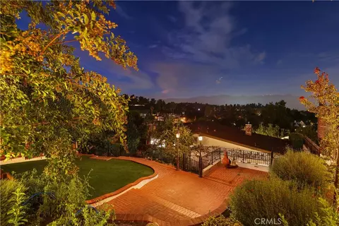 Exterior - 155 Malcolm Dr, Pasadena, CA 91105 photo 18 of 19