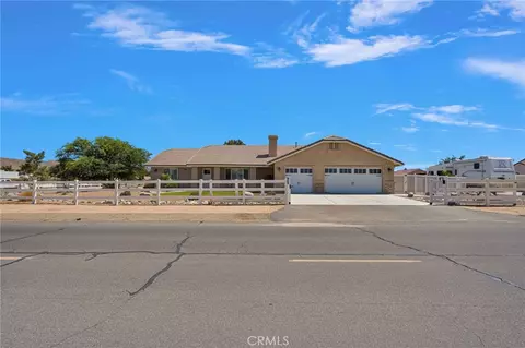 Exterior - 18155 Dunkirk St, Hesperia, CA 92345 photo 11 of 19