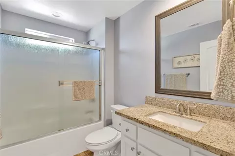 Bath - 18155 Dunkirk St, Hesperia, CA 92345 photo 3 of 4