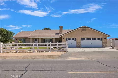 Exterior - 18155 Dunkirk St, Hesperia, CA 92345 photo 4 of 19