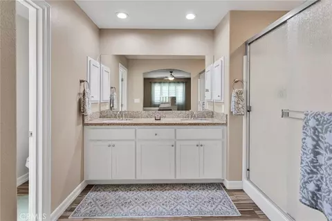 Bath - 18155 Dunkirk St, Hesperia, CA 92345 photo 1 of 4