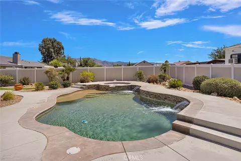Exterior - 18155 Dunkirk St, Hesperia, CA 92345 photo 17 of 19