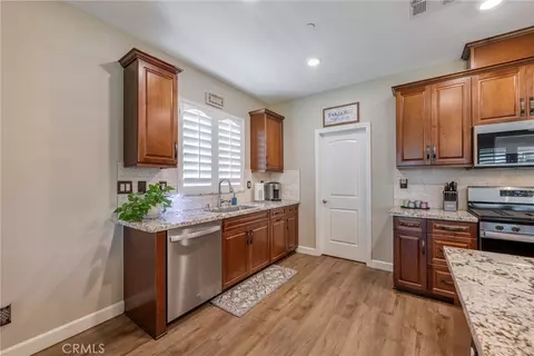 Entry Way - 1476 Wicklow, Redlands, CA 92374 photo 2 of 11