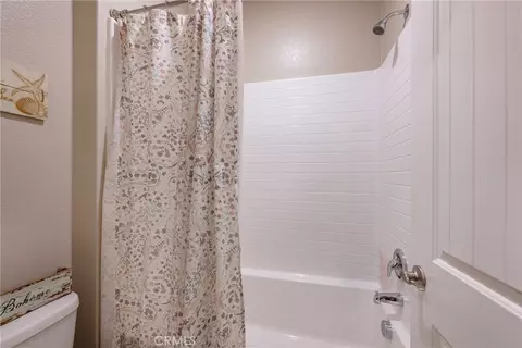Bath - 1476 Wicklow, Redlands, CA 92374 photo 2 of 4