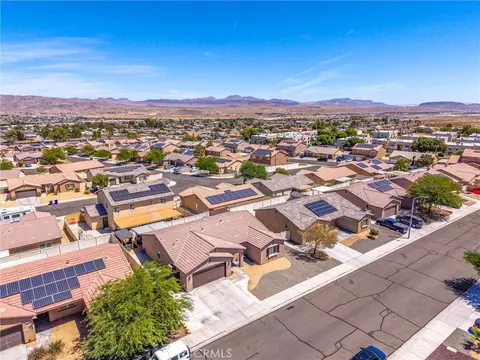 View/Area - 913 Condor, Barstow, CA 92311 photo 2 of 9
