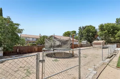 Exterior - 15655 Cheyenne, Hesperia, CA 92345 photo 13 of 16