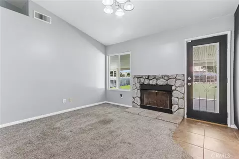 Living - 15655 Cheyenne, Hesperia, CA 92345 photo 4 of 6