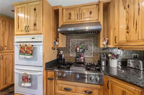 Kitchen - 9257 Devon, Rancho Cucamonga, CA 91730 photo 3 of 3